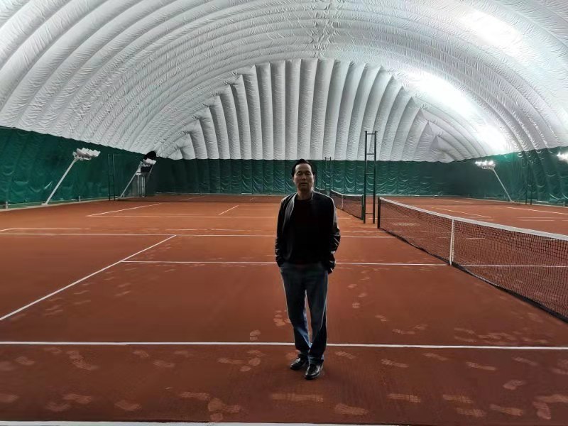 蒙古风网球俱乐部红土场地顺利竣工